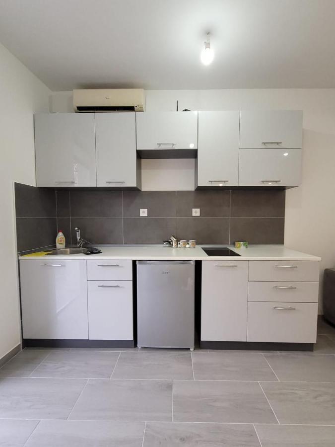 Apartment Diamond -Modern And Lovely Seaside Studio Apartment Cattaro Esterno foto