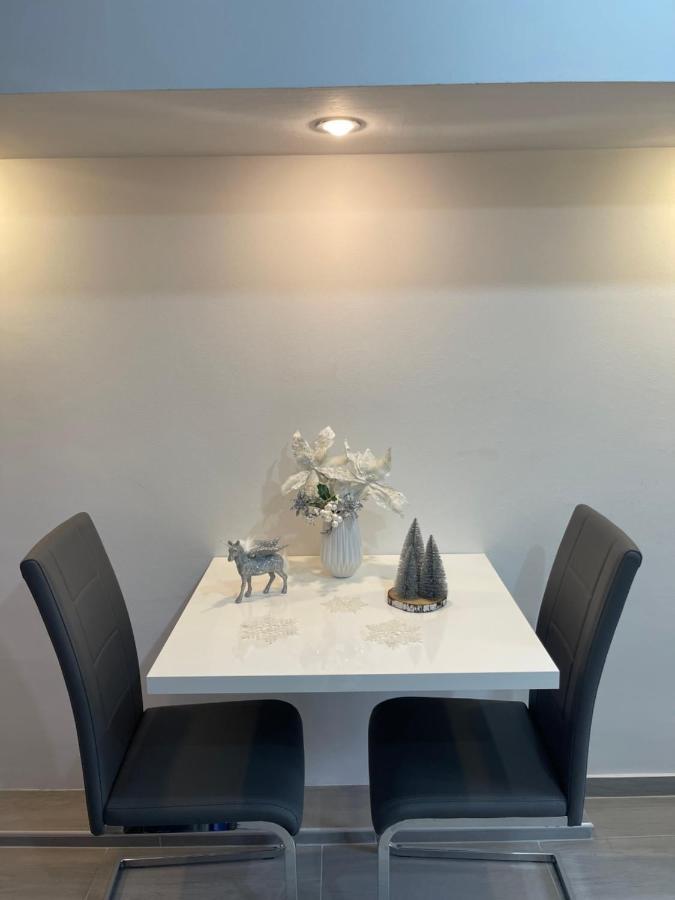Apartment Diamond -Modern And Lovely Seaside Studio Apartment Cattaro Esterno foto